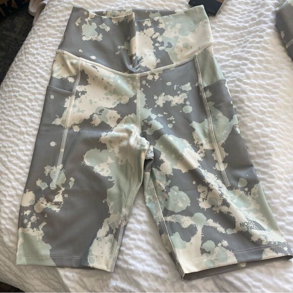 The North Face Women's Motivation Pocket 9” Shorts small - Picture 4 of 7